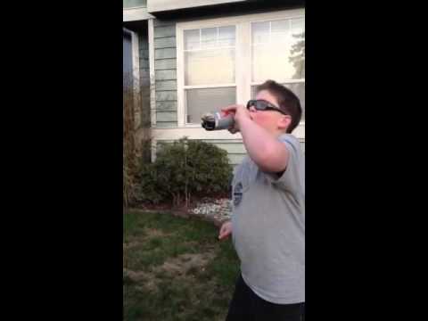 Lucas Mentos and Coke challenge