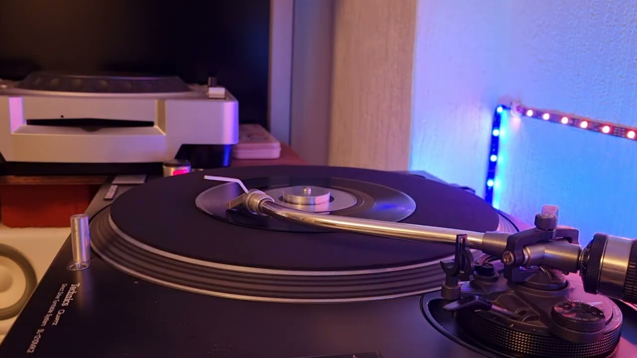 Colonel Abrams - Trapped - MCA - 1985 - 7