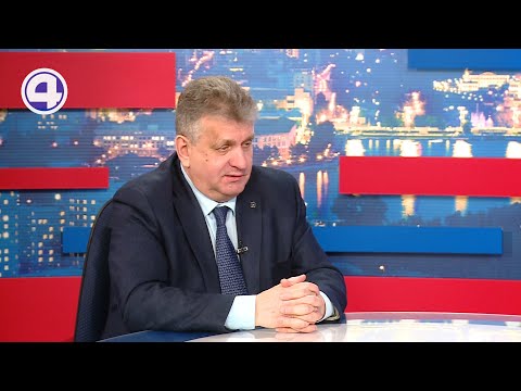 Александр Белоусов
