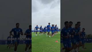 Download lagu Latihan tim persib bandung mp3