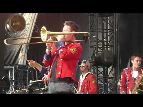 MEUTE - Holy Harbor (Coachella Festival, Indio CA 4/22/2022 -Week 2)