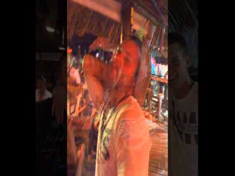 Dennis dubbel E tribute