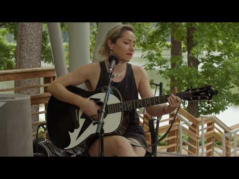 KT Tunstall - Dark Side of Me (Live on Window Music)