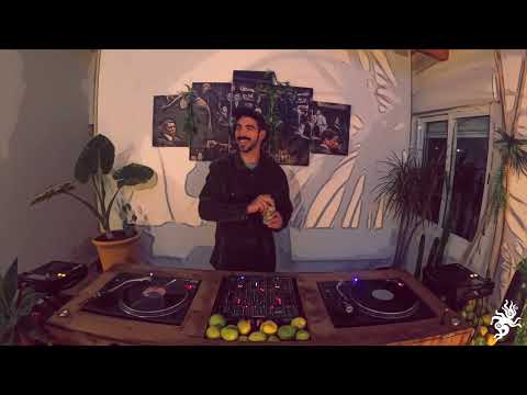 AQUELARRE/COMICS X NADA ESPACIAL - 008 - VERUH [VINYL SET]