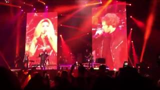 Party for two - Shania Twain feat. Wes Mack in concert