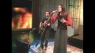 ATERCIOPELADOS: “Uno lo mío y lo tuyo” / “El álbum” on “LATV Live” - April 4, 2001