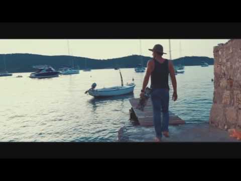 The Chainsmokers ft  Marshmello   Closer Mashmello Mashup Slushii Remix  | High Quality