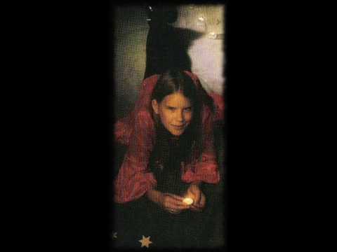 ELLA LAHTINEN - ISOÄIDIN JOULUYÖ