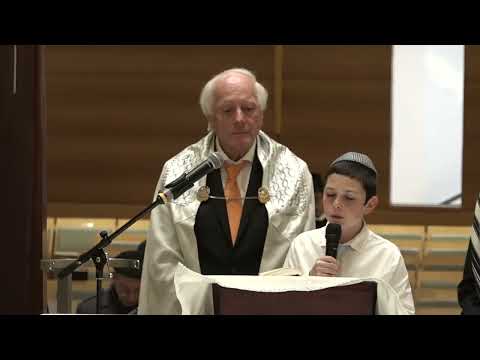Slichot Highlights from The Central Synagogue, Sydney Australia. Child Soloist, Zelig Nussbaum