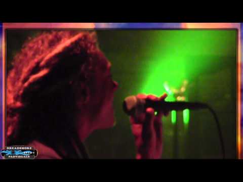 DUBGROW ft mc litte lion (b) - the world gonne bad after al '' BOOM pt3 @ de kuip 20-06-2014