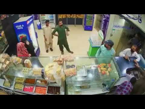 Karachi, shoe market daketi CCTV!