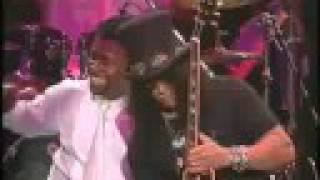 Download lagu Nile Rodgers & Chic with Slash - LeFreak mp3 Download lagu Nile Rodgers & Chic with Slash - LeFreak mp3
