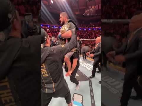 Islam Makhachev is your NEW WELTERWEIGHT CHAMP 🔥 #ufc322