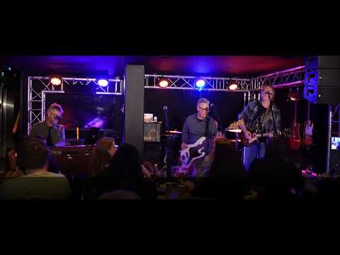 Kort fortalt.Regnbyen Blues Band. Bergen Blues Train / Grandpas Garage 2023.