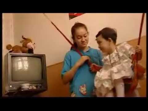 Quy piyalige chayni-Hesenjan Tursun, Senuber Turun we Numemet Tursun qatarliqlar orunlaydu