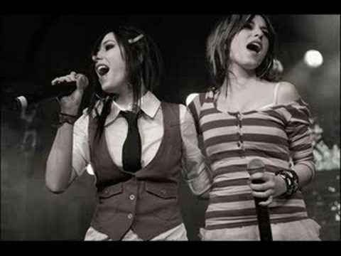 The Veronicas- Revolution LIVE!