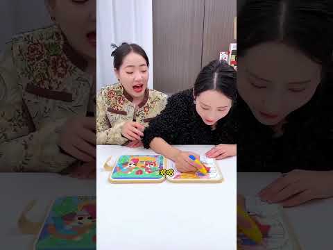 تحدي كتاب التلوين السحري! 🎨😂#shorts