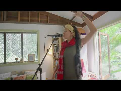 Andy V & Solua - Rising like the Sun