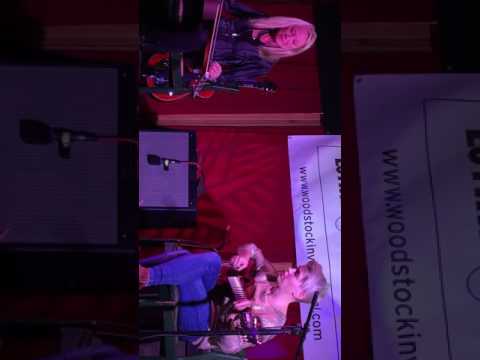 Kaki King and Cindy Cashdollar. "Fences" Bearsville Theater. Woodstock, NY 10/23/2016