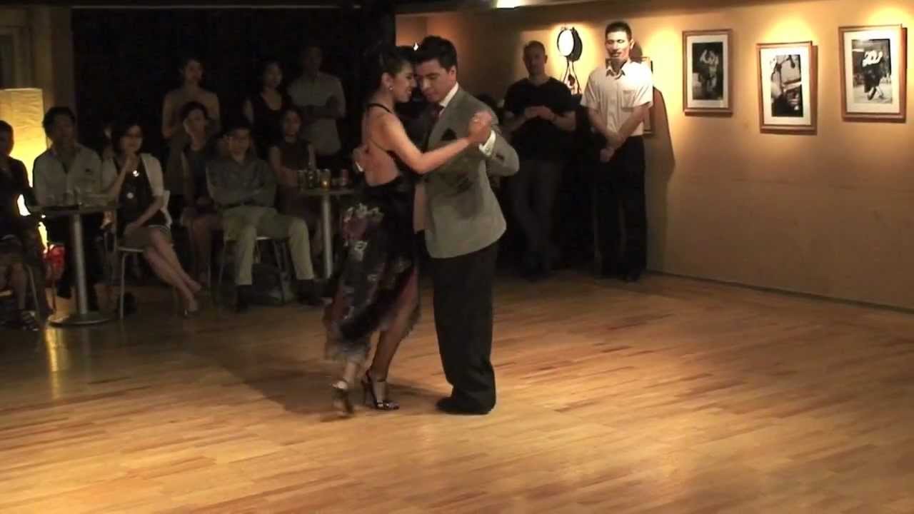 2012 X Taipei Tango Festival - Sebastián y Roxana dance "Pabellón de las rosas"