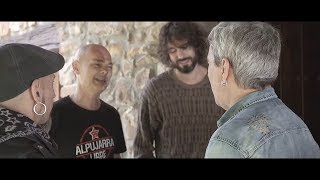 Celtas Cortos - 20 Abril (ft. Fito y Fitipaldis &amp; IZAL)