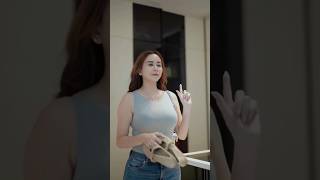 Download lagu judul lagunya apa ya😱😱🤔🤔#artisviral #aurakasih #fypシ゚viral #trandingshorts mp3