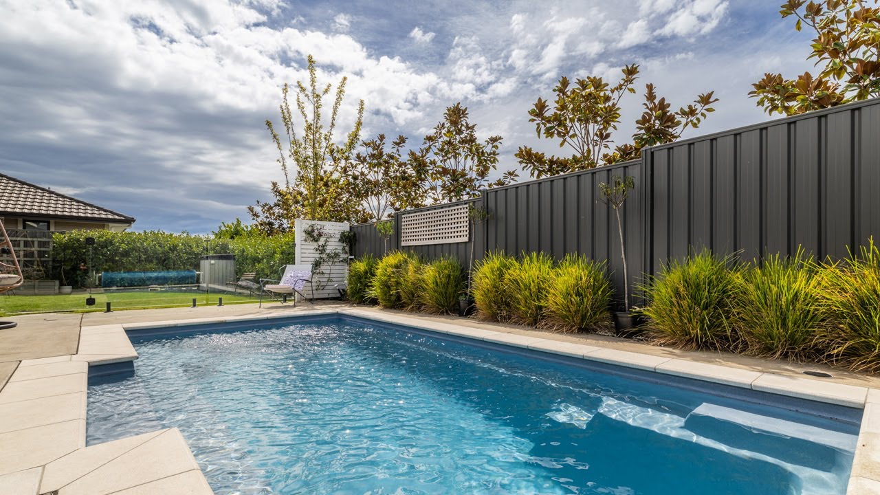 Clear Instructions: This Home Must Be Sold