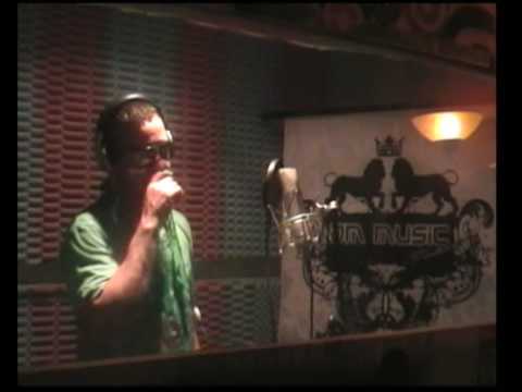 LOS REM STONE FEAT GUANABANAS D PR EN EL MANBOTON NEW TEMA 2009
