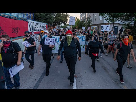 Austin officers pepper spray, arrest protesters at Garrett Foster memorial downtown