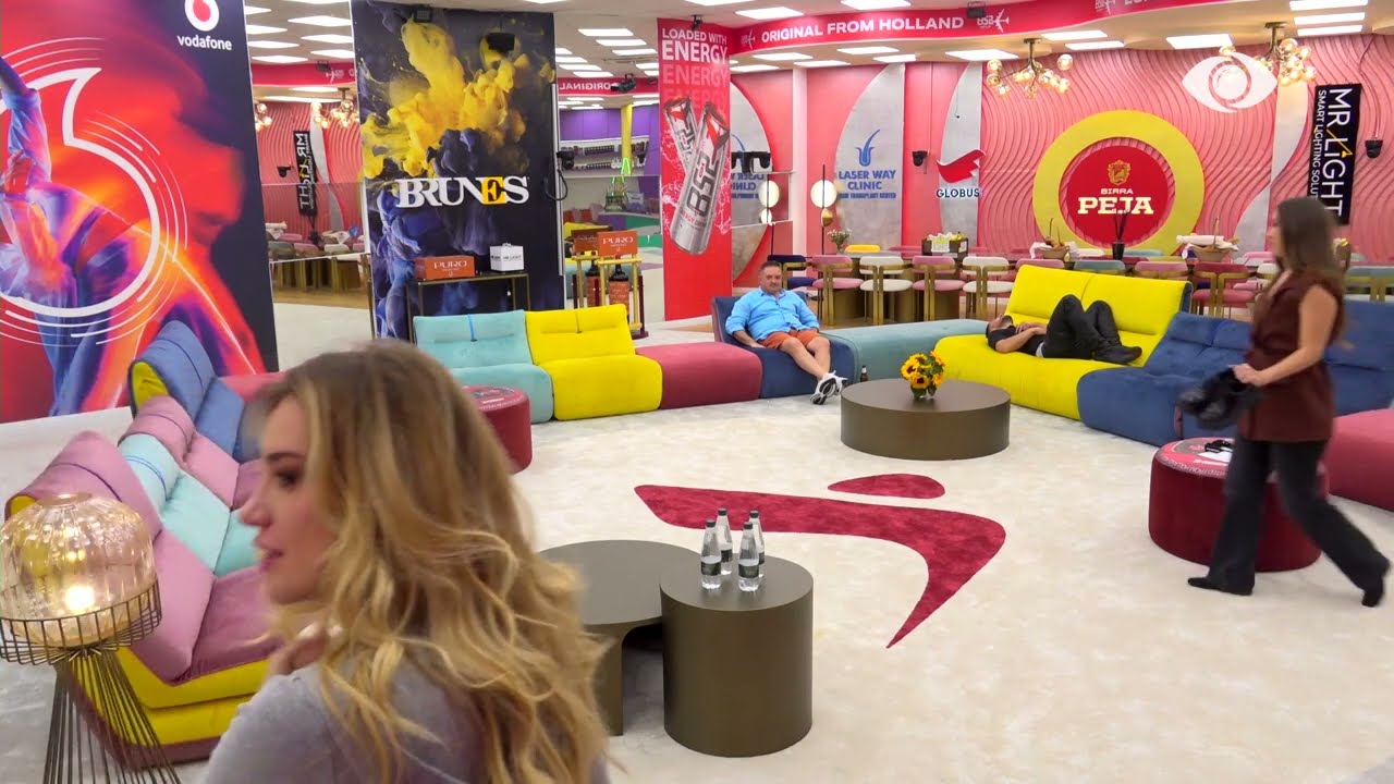 Meritoni shtyp butonin e kuq, banorët lexojnë titujt e lajmeve për ta