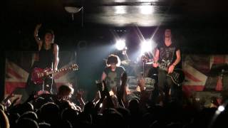 2010.06.01 Asking Alexandria - Hiatus (Live in Milwaukee,WI)