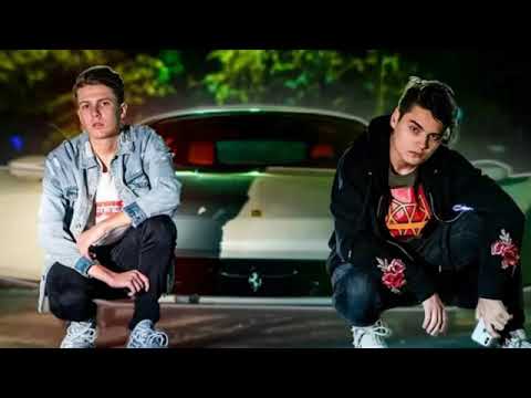 GAMI X SELLY - SMASH OR PASS (Versuri/Lyrics)