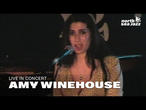 Amy Winehouse 'October Song' [HD] | North Sea Jazz (2004)