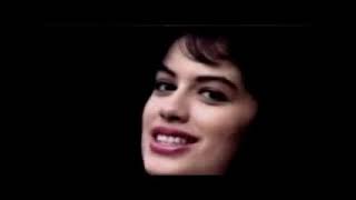 Download lagu Tiada Kata By Indra Lesmana Feat Sophia Latjuba #golden_memories @fransiscaeny272 mp3