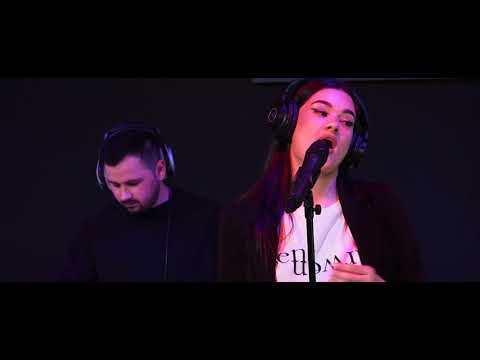 Mark Azekko ft. Misha Miller - Insane (Live @ Virgin Radio Romania)