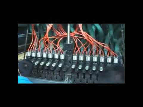 Glass tempering furnace