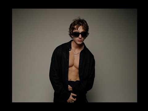 Fabro - HAY ALGO QUE TE QUIERO DECIR (Video Oficial)