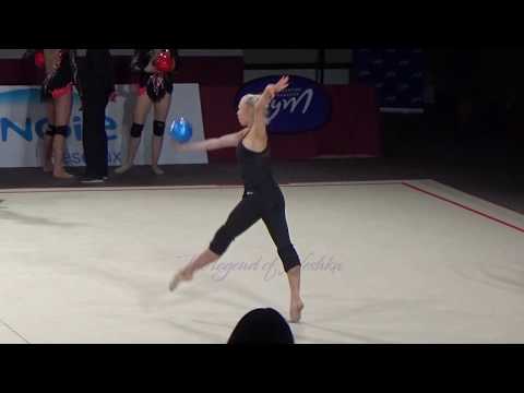 Kseniya MOUSTAFAEVA (FRA) ball - 2019 Thiais trainings