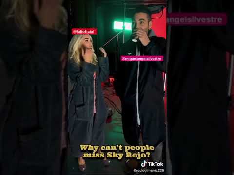 Lali Espósito y Miguel Ángel #skyrojo 2021