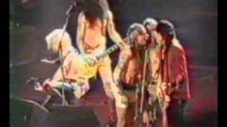Guns N&#39; Roses - You Ain&#39;t the First (Live)