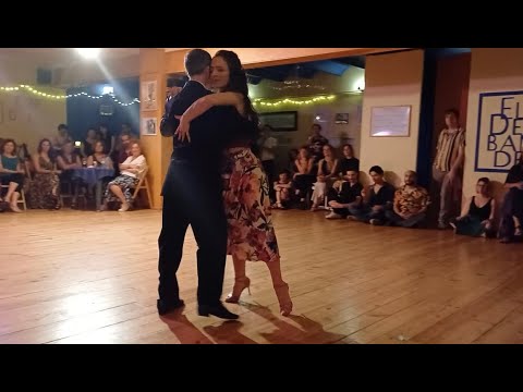  Amaia Zugadi  and  Giovanni Corral  are  dancing  to  the  tango  "  Como Se Muere De Amor  "  by  Alfredo De Angelis  in  2025