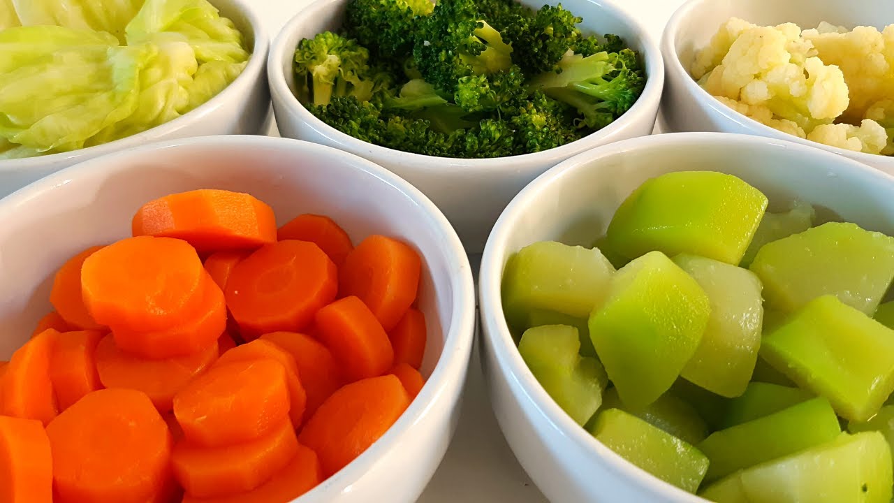 COMO FAZER O BRANQUEAMENTO DE VEGETAIS E LEGUMES | SALADA DE LEGUMES NA MANTEIGA