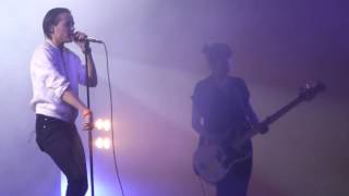 Savages - I Need Something New/The Answer (Primavera Sound Porto, 10 Junho 2016)