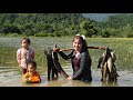 Catching Fish Trapping Giant Fish To Sell At The Market Buying Fruit For Two Children To Eat