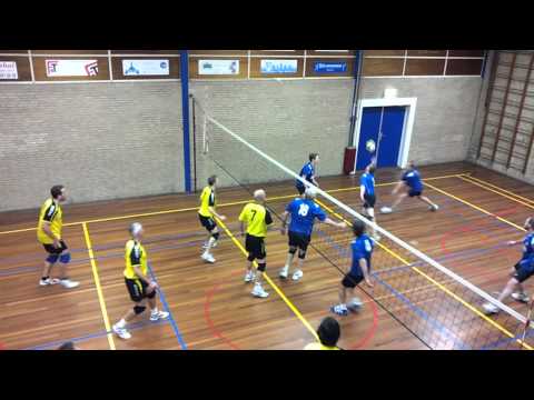 2013-10-11 Tornado-VCSEC H1 heren 2e klasse L
