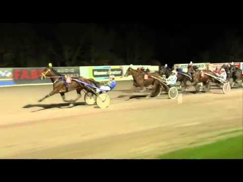 Victoria Park Wolvega 18-12-2015 KOERS 3 DAME ALKI - H.W. LANGEWEG JR