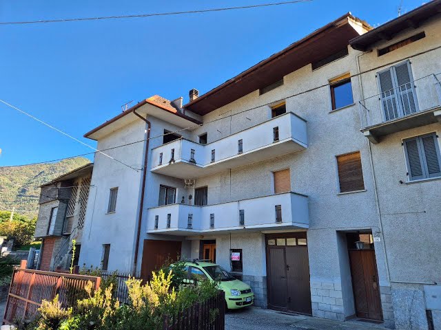 A TALAMONA, APPARTAMEMTO AL SECONDO PIANO CO VISTA