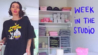 wheel throwing at the pottery studio & packing orders (CREATIVE BUSINESS VLOG)