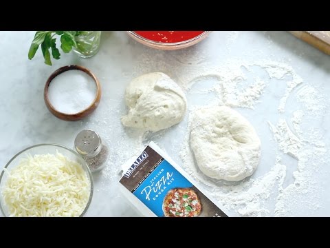 download lagu mp3 mp4 Pizza Base Kit, download lagu Pizza Base Kit gratis, unduh video klip Pizza Base Kit