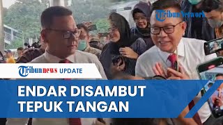 Brigjen Endar Priantoro Disambut bak Pahlawan saat Tiba di Gedung KPK, Dapat Tepuk Tangan Meriah